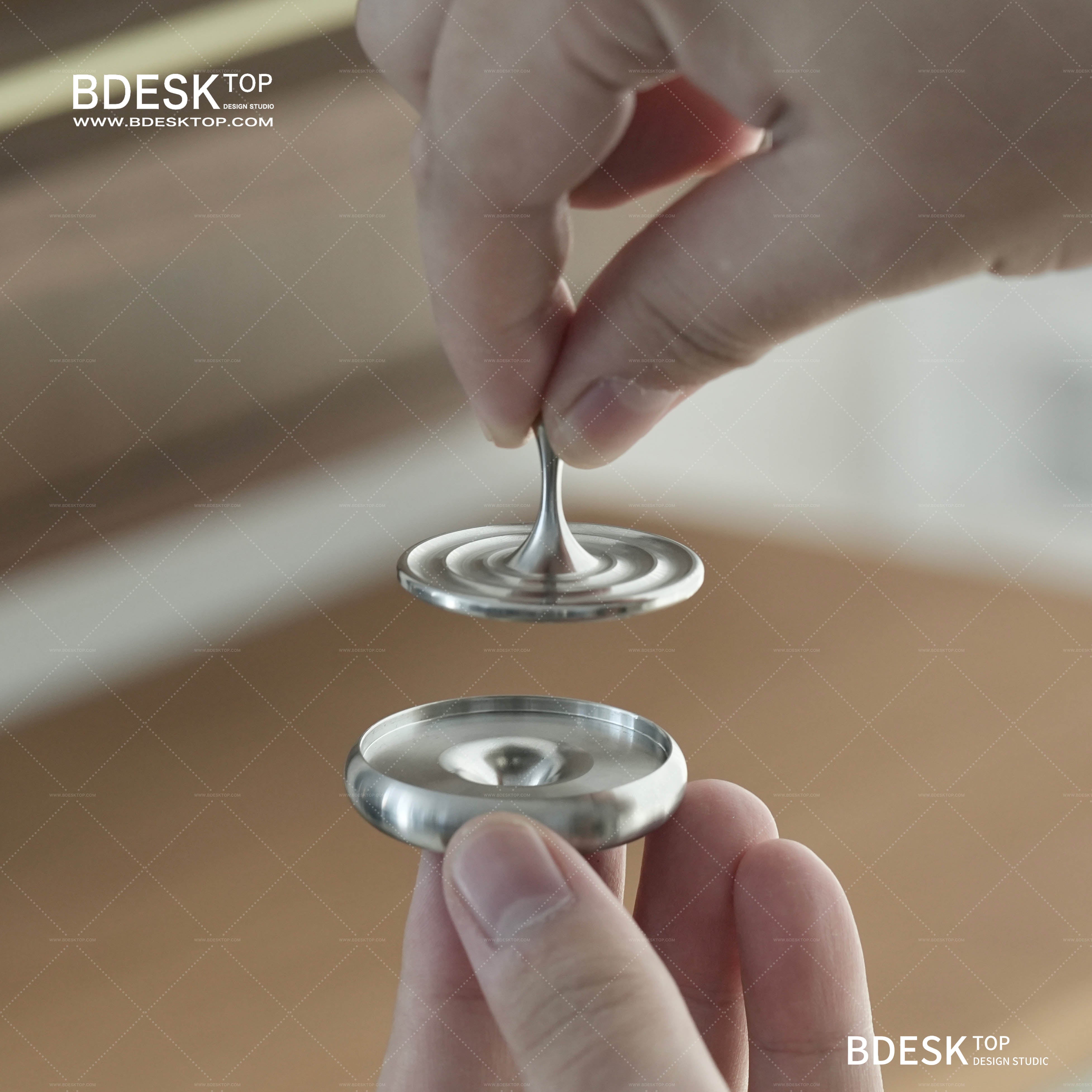 Bdesktop Stainless Steel Spinning Top with Base, Stress Relief and Anxiety Reduction Gyroscope for All Ages