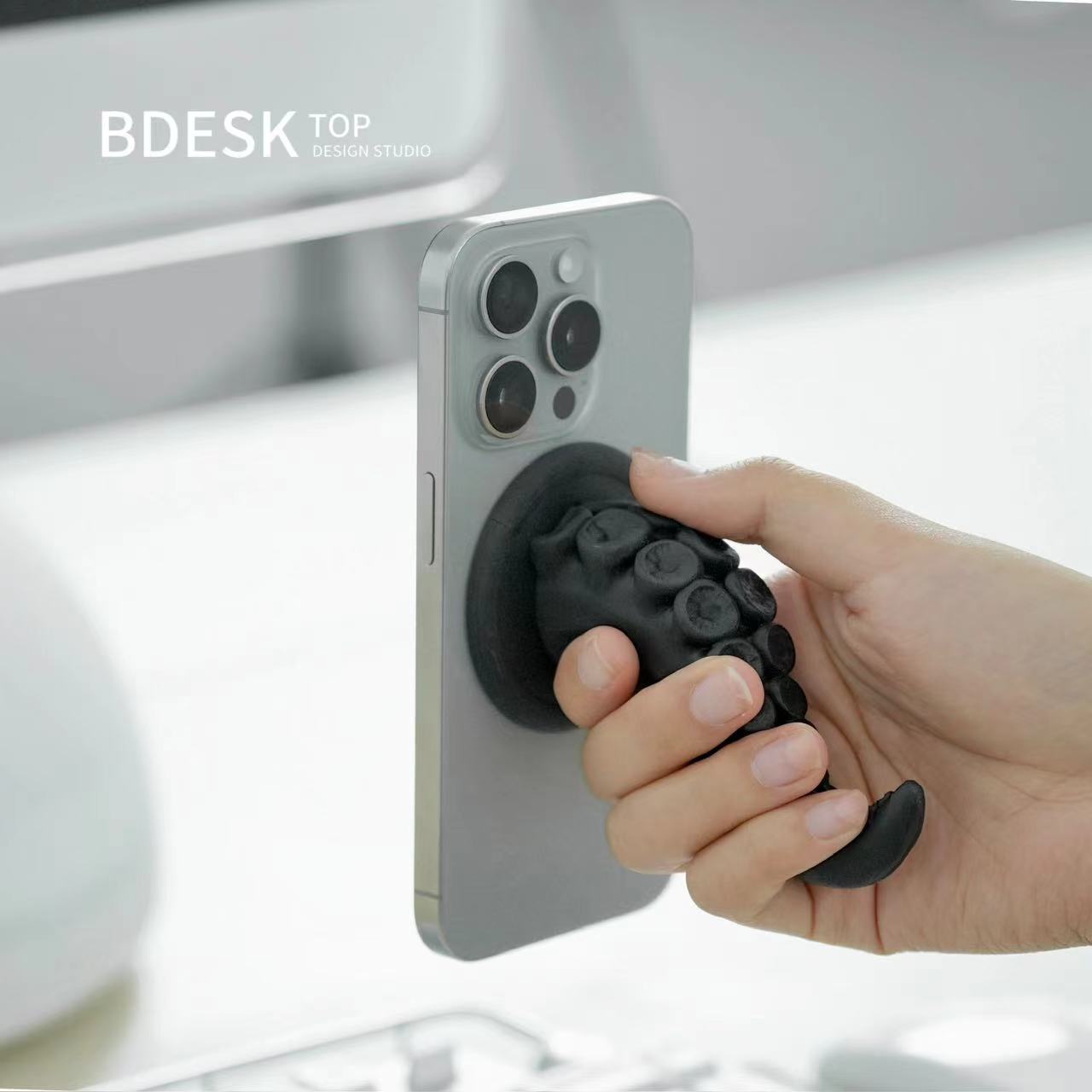 Bdesktop Octopus Claw 360° Rotation Magnetic Phone Stand, Fun and Creative Portable Phone Holder