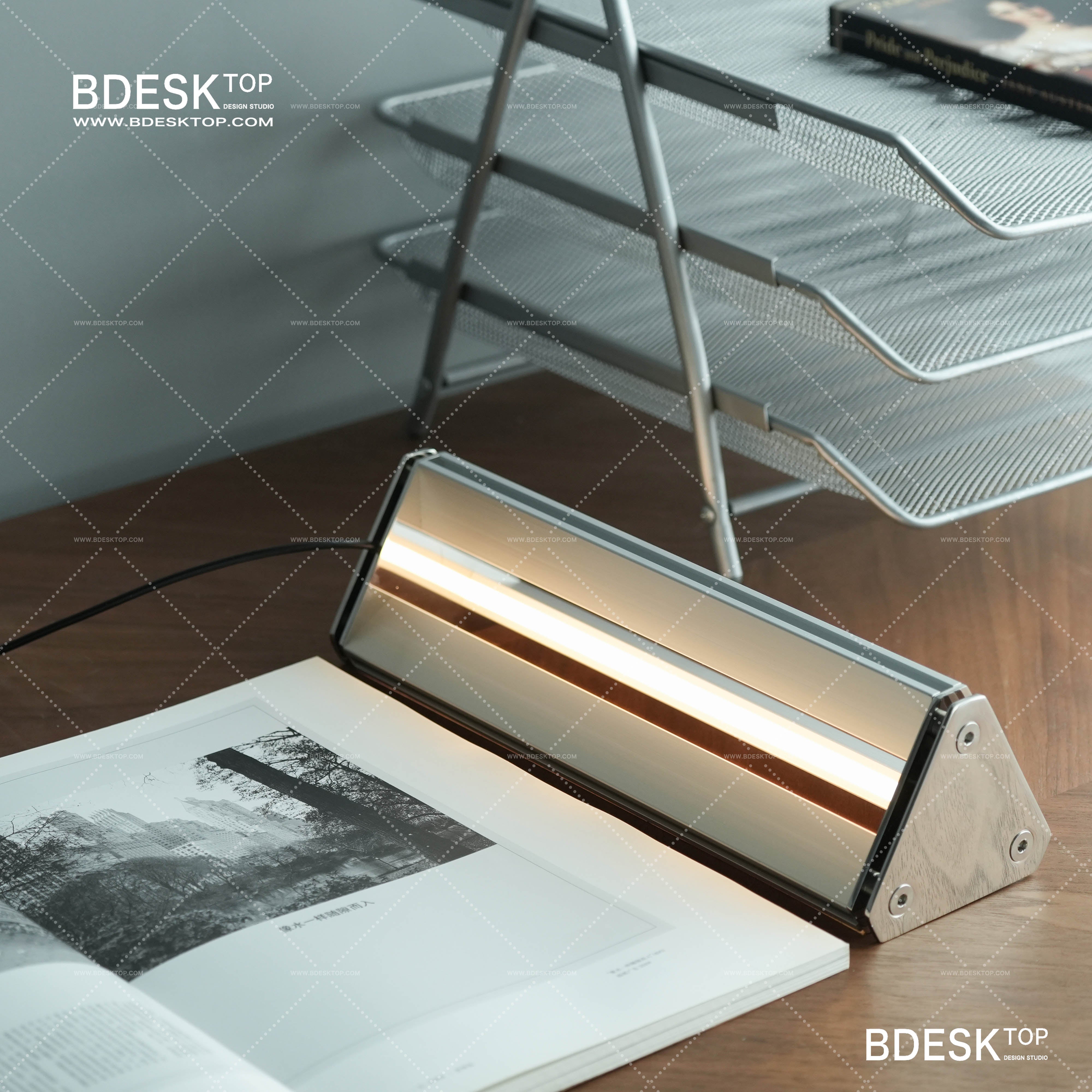 Bdesktop Minimalist Modern Metal Ambient Light, Designer Style Metal Lamp