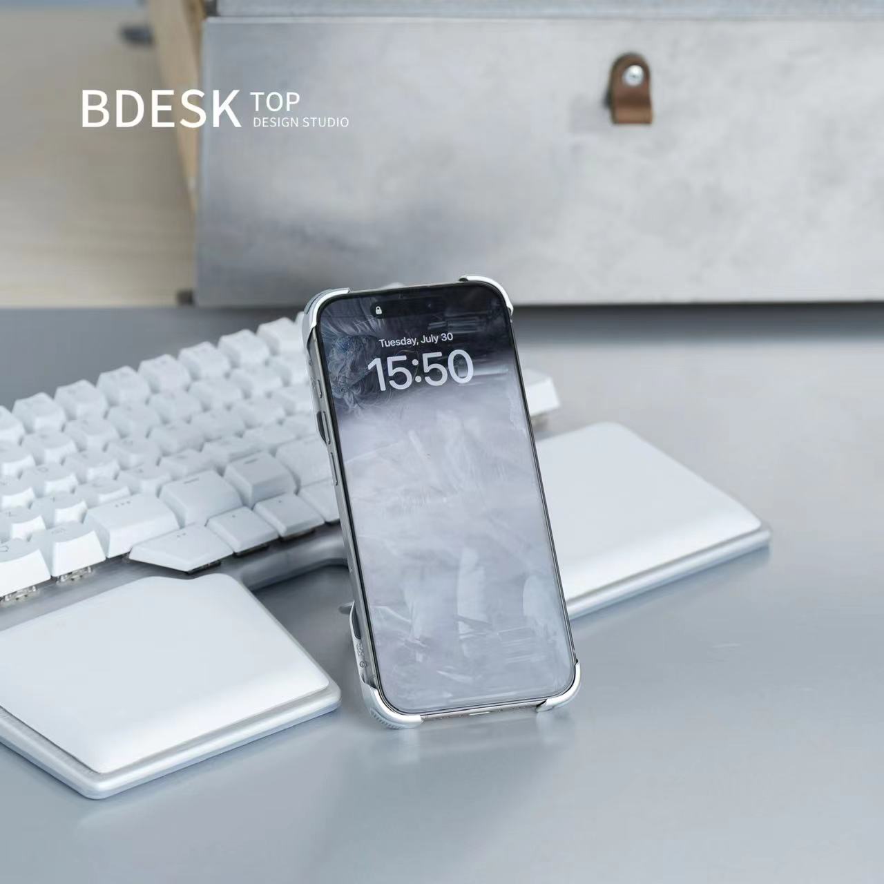 Bdesktop Aluminum Alloy Magnetic Phone Stand with Heat Dissipation and Anti-drop Protection for iPhone