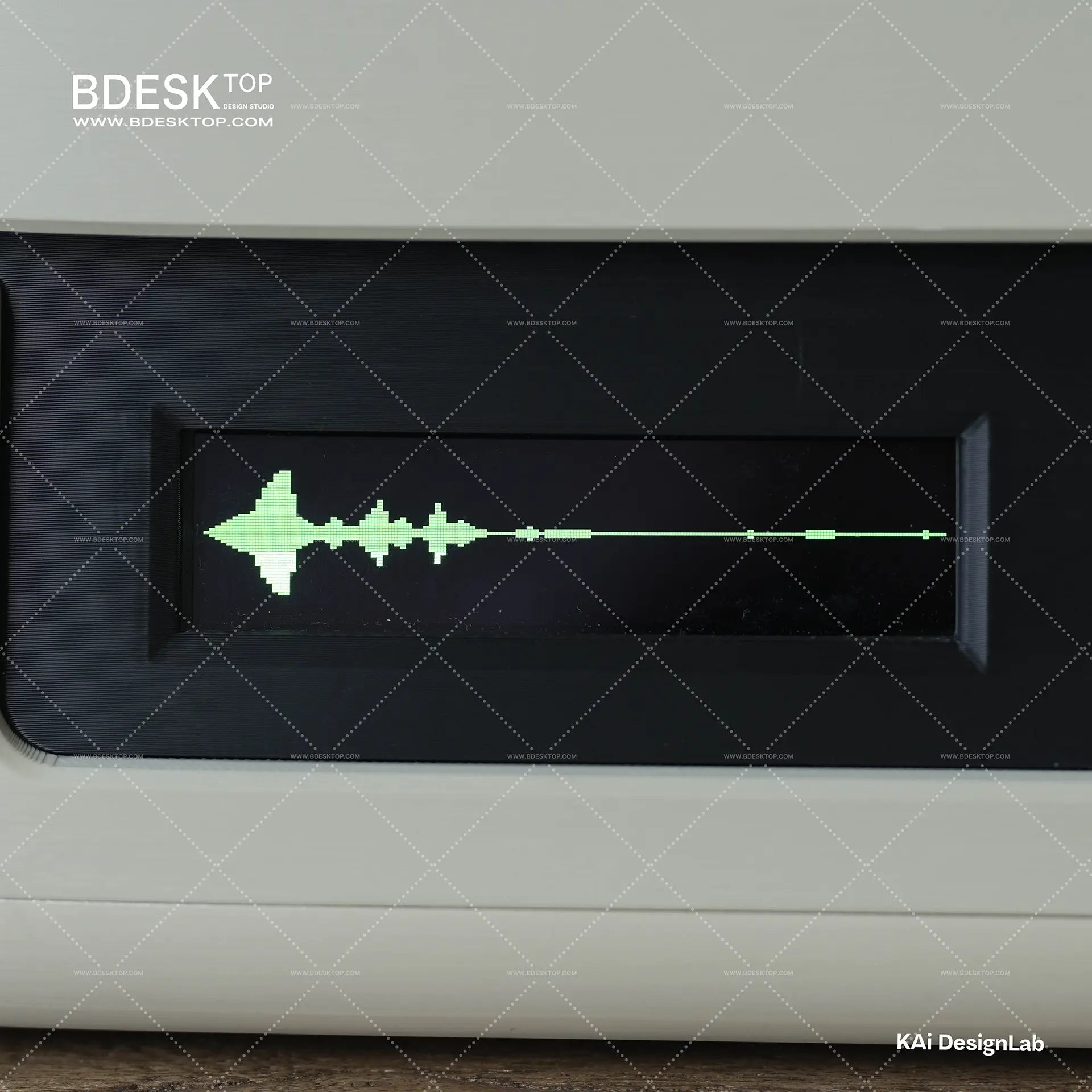 Bdesktop 3D-Printed Workstation Dock – Retro Pyramid Design