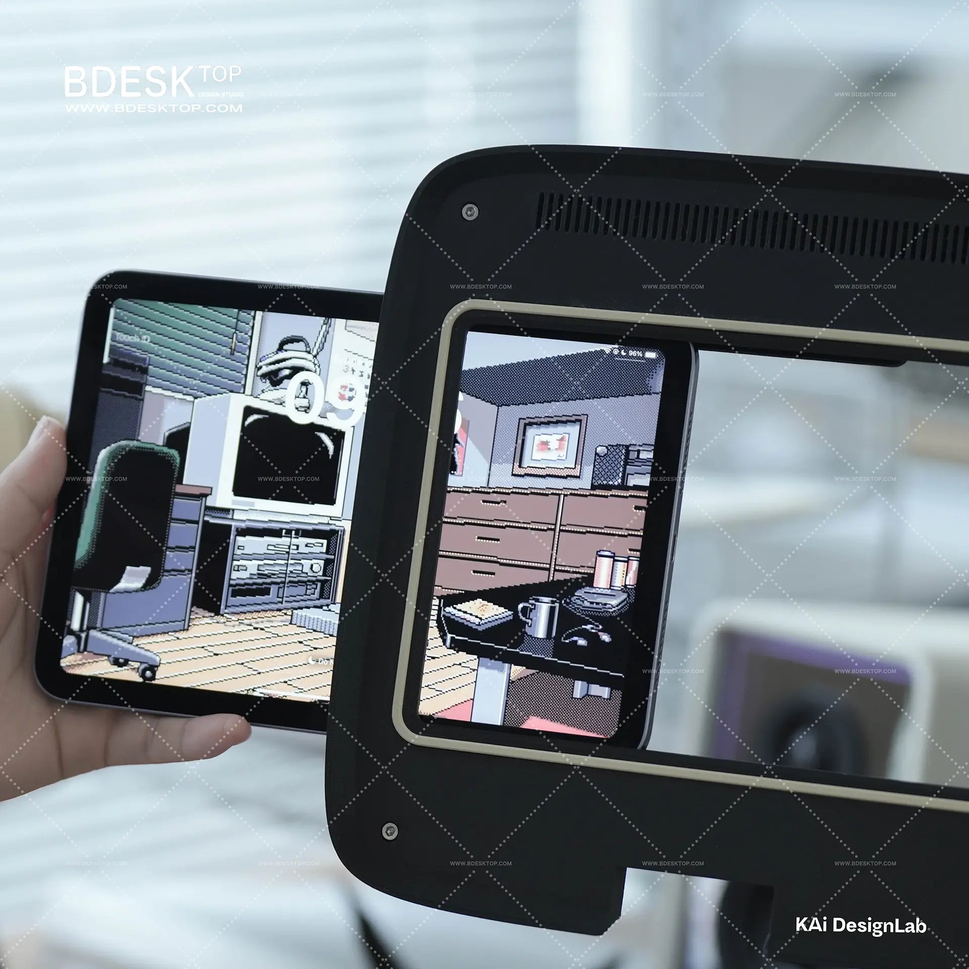Bdesktop 3D-Printed Workstation Dock – Retro Pyramid Design