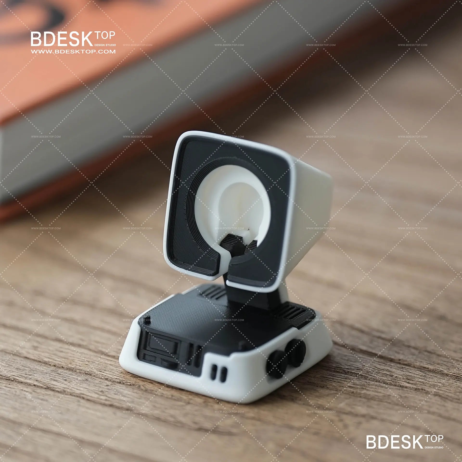 Bdesktop 3D-Printed Pyramid Smartwatch Charging Stand – Retro Industrial Desk Holder