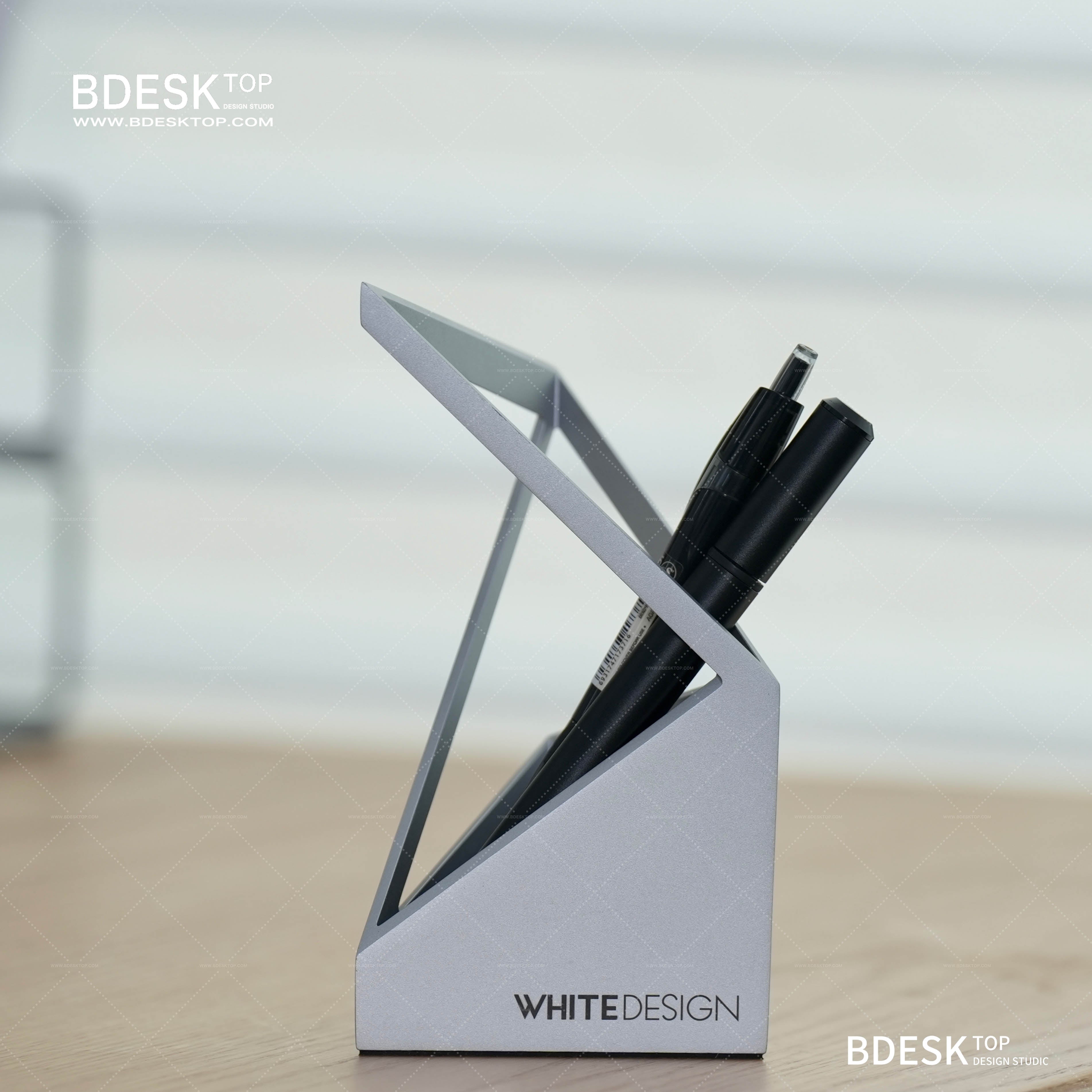 Bdesktop Creative metal architecture aluminum alloy pen holder